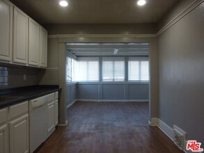 1330 Crenshaw Blvd in Los Angeles, CA - Building Photo - Building Photo