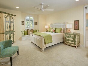 2750 Treasure Ln in Naples, FL - Building Photo - Building Photo