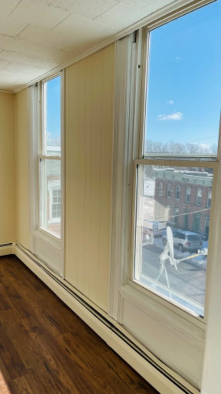 80 Main St, Unit 2E in Coeymans, NY - Building Photo - Building Photo