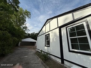 573 Villa Esta Cir in Macon, GA - Building Photo - Building Photo