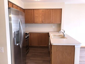 3170 Cambria Ct in Aurora, IL - Building Photo - Building Photo