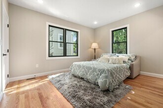 58 Dustin St in Boston, MA - Building Photo - Building Photo