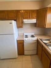 5004 La Salle St in Fort Pierce, FL - Building Photo - Building Photo