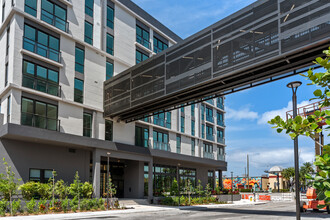SKY Building in Oakland Park, FL - Building Photo - Building Photo