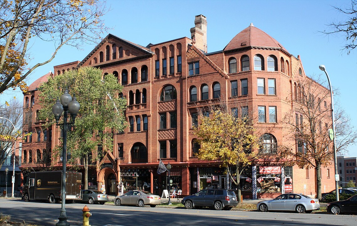 The Algonquin in Saratoga Springs, NY - Building Photo