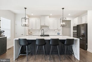 11190 Wheeler Ridge Dr in Manassas, VA - Building Photo