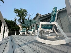 930 Sound Shore Rd in Riverhead, NY - Building Photo - Building Photo