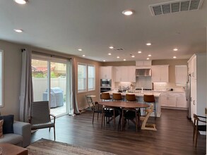 6659 Encelia Pl in Carlsbad, CA - Building Photo - Building Photo