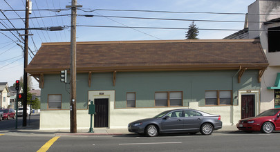 2101-2103 Lincoln Ave in Alameda, CA - Building Photo - Building Photo