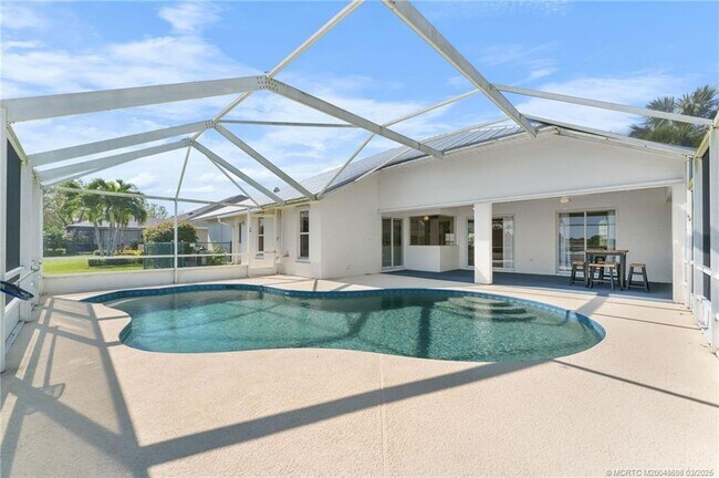347 SW Panther Trce in Port St. Lucie, FL - Building Photo - Building Photo