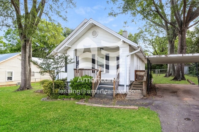 213 S 7th St in Easley, SC - Foto de edificio - Building Photo
