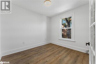 57 Stirton St in Hamilton, ON - Building Photo - Building Photo