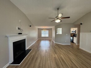 4021 Princess Amelia Ln in Hope Mills, NC - Building Photo - Building Photo