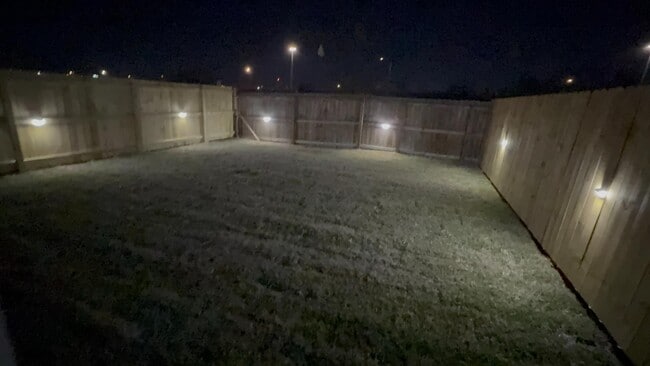 8311 V. Pisa in San Antonio, TX - Building Photo - Building Photo