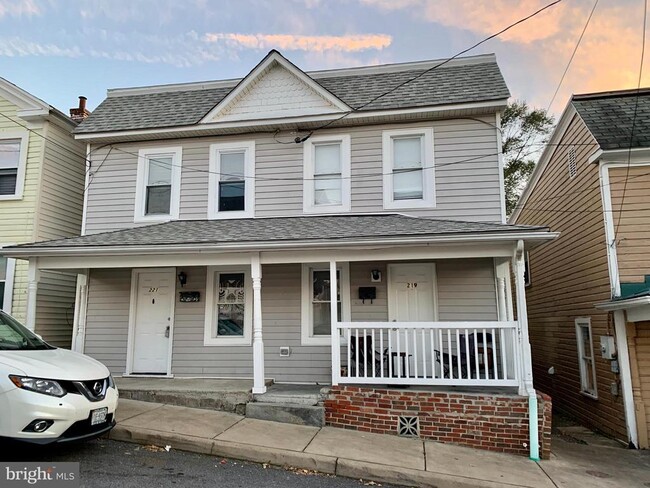 property at 221 Baker St