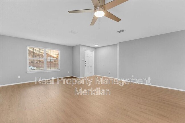 7802 Calgary Ln in Arlington, TX - Building Photo - Building Photo