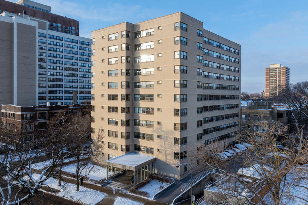 4200 N Marine Dr in Chicago, IL - Building Photo