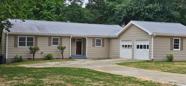 property at 1111 Oak Grove Cir