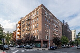425 Keap St in Brooklyn, NY - Building Photo