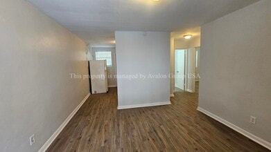 604 W 18th St, Unit 2 in Jacksonville, FL - Foto de edificio - Building Photo