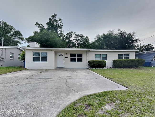 2489 Quail Ave