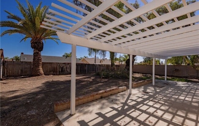 12574 Shadybend Dr in Moreno Valley, CA - Building Photo - Building Photo