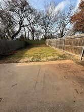 2812-2814 James in Granbury, TX - Building Photo - Building Photo