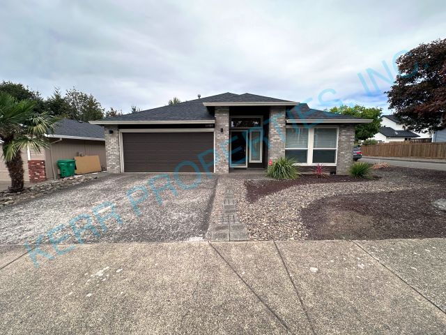 14989 SE Sedona Dr in Clackamas, OR - Building Photo