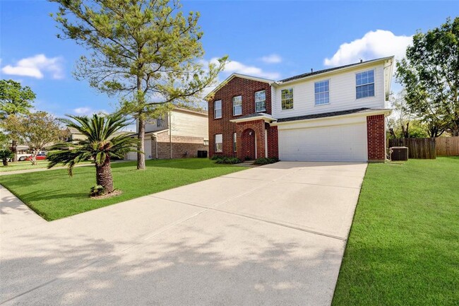 7247 Chickory Woods Ln in Houston, TX - Foto de edificio - Building Photo