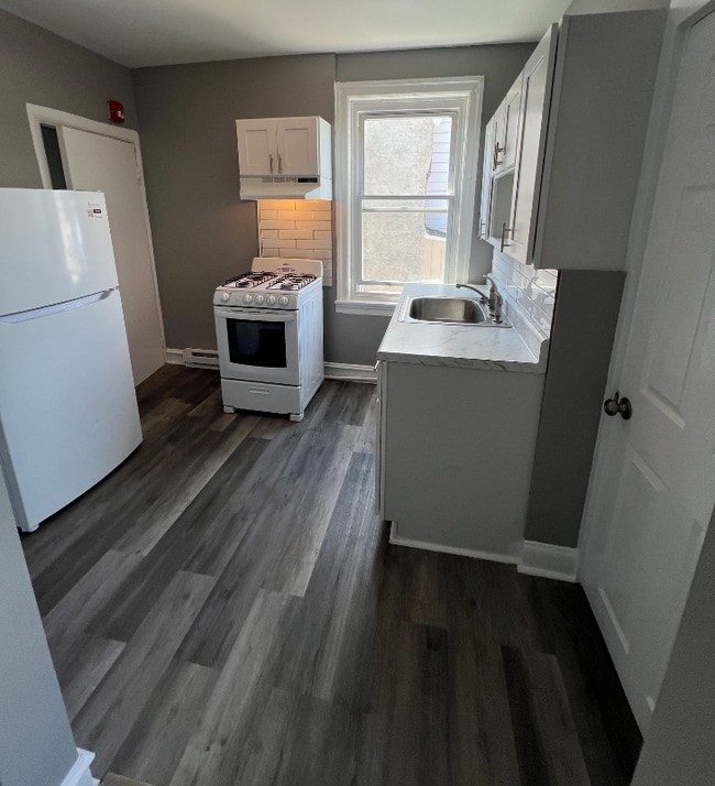 904 E Tioga St in Philadelphia, PA - Building Photo - Building Photo