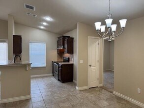 15412 S Calm Wind Dr in Oklahoma City, OK - Foto de edificio - Building Photo