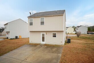 88 Aleah Ct in Lillington, NC - Building Photo - Building Photo