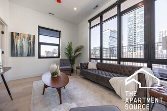 153 E Ohio St in Chicago, IL - Building Photo - Building Photo