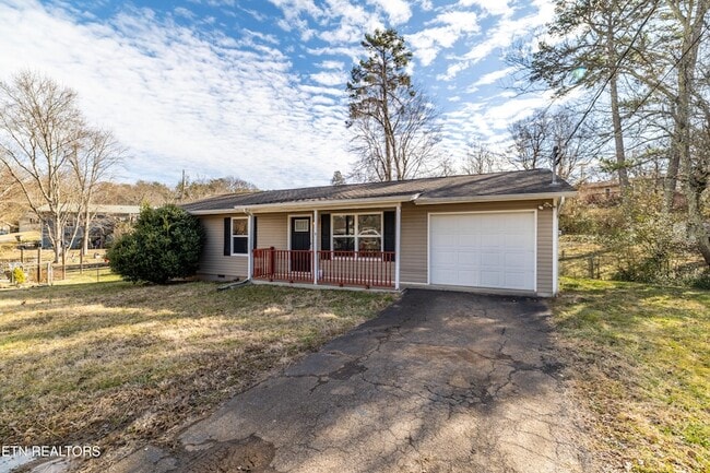 property at 5601 Ludbury Ln NW