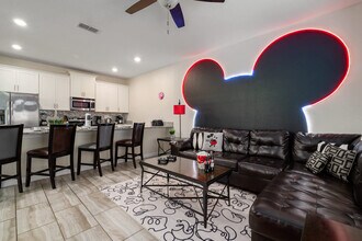 4806 Brier Rose Ln in Kissimmee, FL - Building Photo - Building Photo