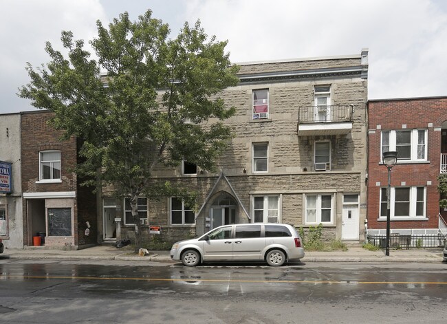 1735 de l'Église in Montréal, QC - Building Photo - Building Photo