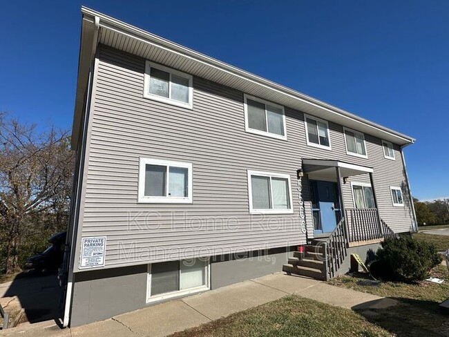 property at 5500 E 139 Terrace