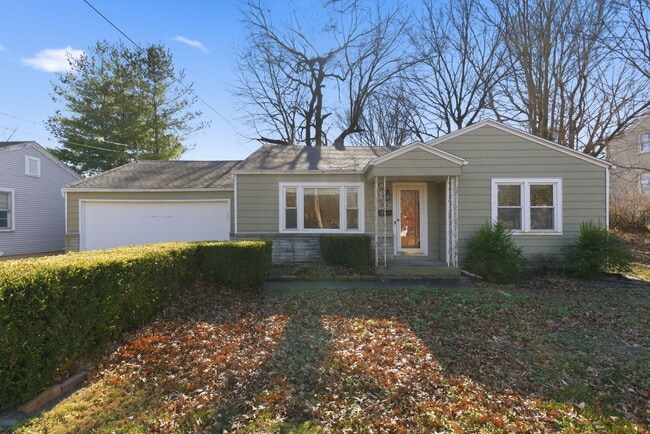 property at 1354 E Walnut St