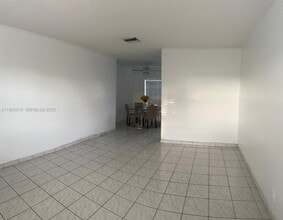 2420 Johnson St in Hollywood, FL - Building Photo - Building Photo