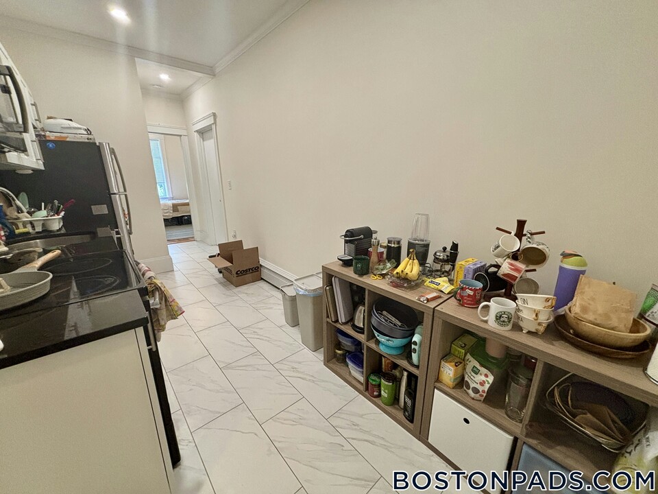 19 Fairbanks St in Boston, MA - Building Photo