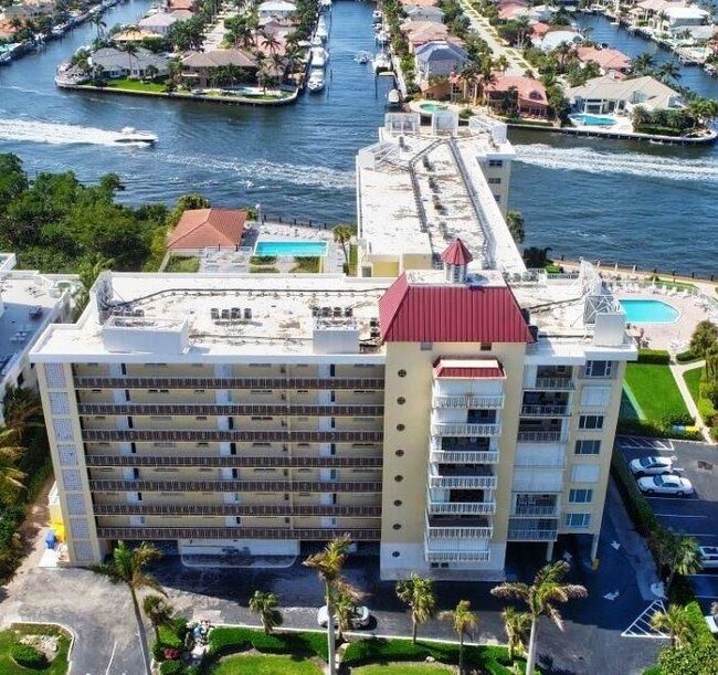 3114 S Ocean Blvd-Unit -806 in Highland Beach, FL - Building Photo - Building Photo