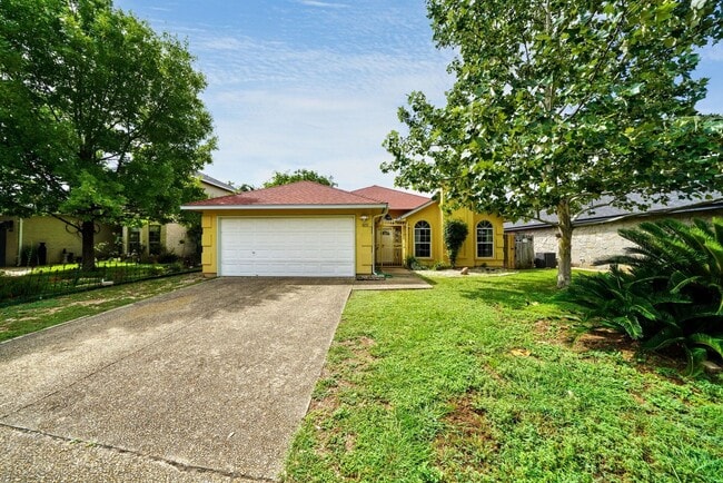 4210 Colonneh Trail in San Antonio, TX - Building Photo - Building Photo