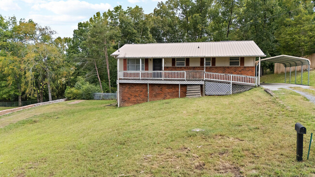 1220 Collegeview Dr NW in Cleveland, TN - Building Photo - Building Photo