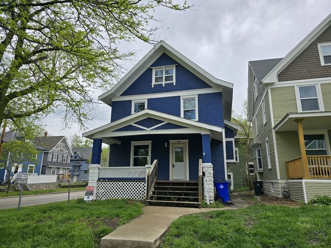 property at 1500 4th Ave SE