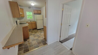 537 Allyn St in Akron, OH - Building Photo - Building Photo