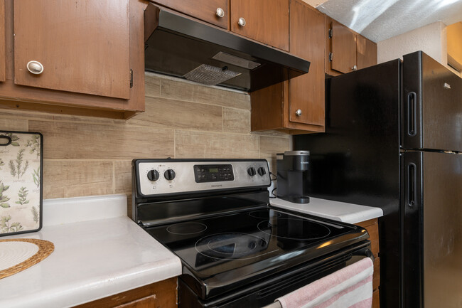 Eagle Creek - FREE Utilities in Artesia, NM - Foto de edificio - Interior Photo