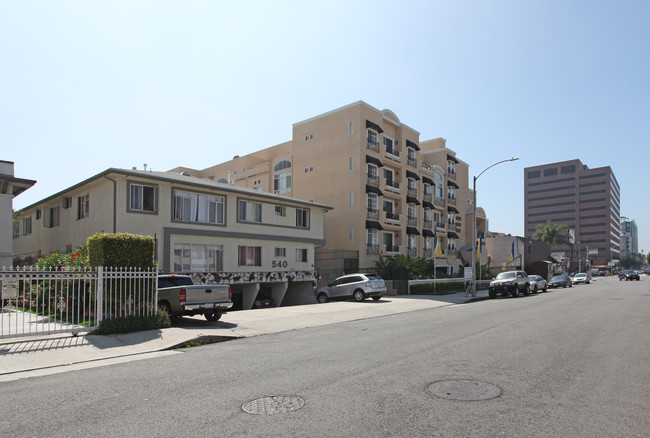 Wilshire Serrano Regency in Los Angeles, CA - Foto de edificio - Building Photo