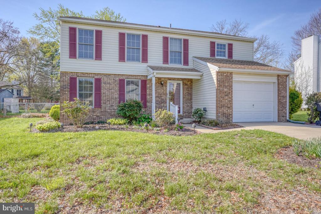 203 Royal Grant Way in Dover, DE - Building Photo