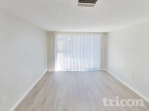 3518 Springfield Dr in Holiday, FL - Foto de edificio - Building Photo