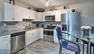 49 E 27th St-Unit -3 in West Palm Beach, FL - Building Photo - Building Photo